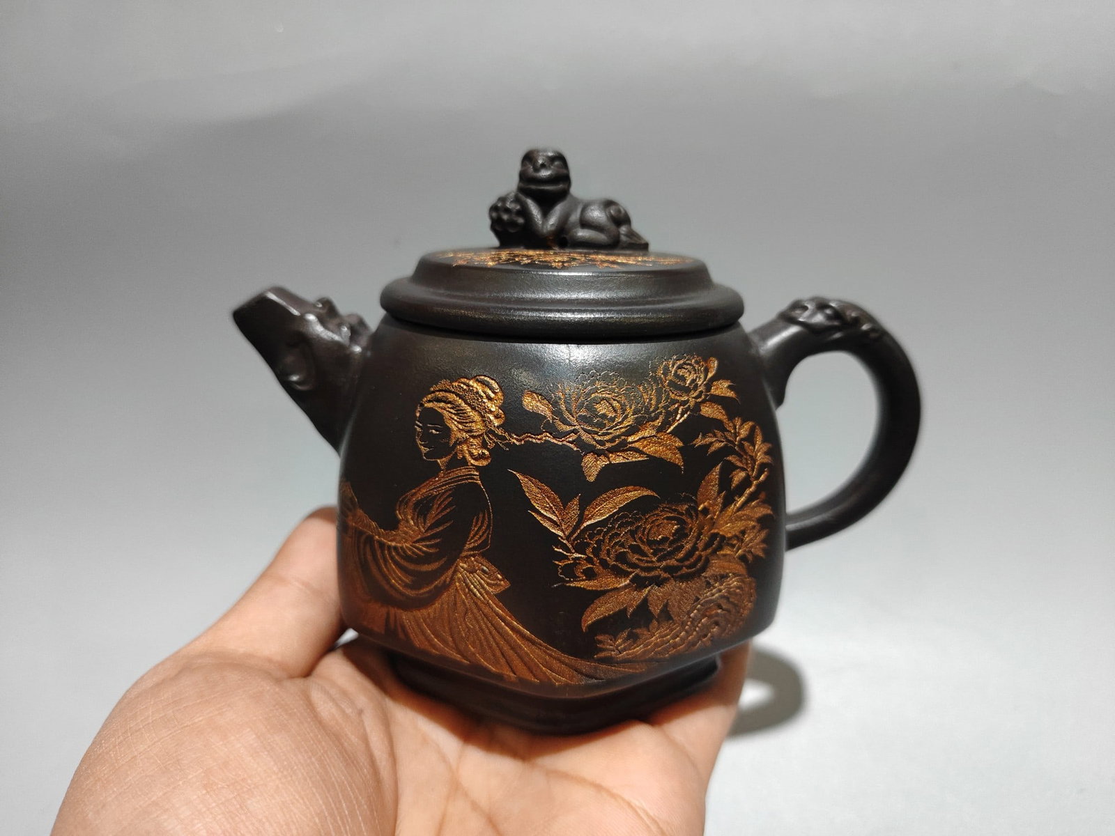 Gilded Hexagonal Teapot Set - 3