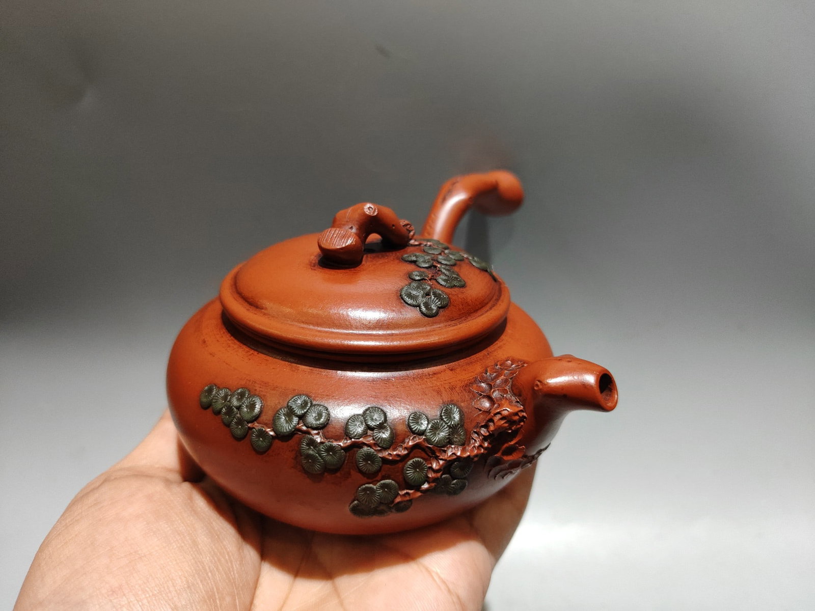 Side-handled teapot - 2