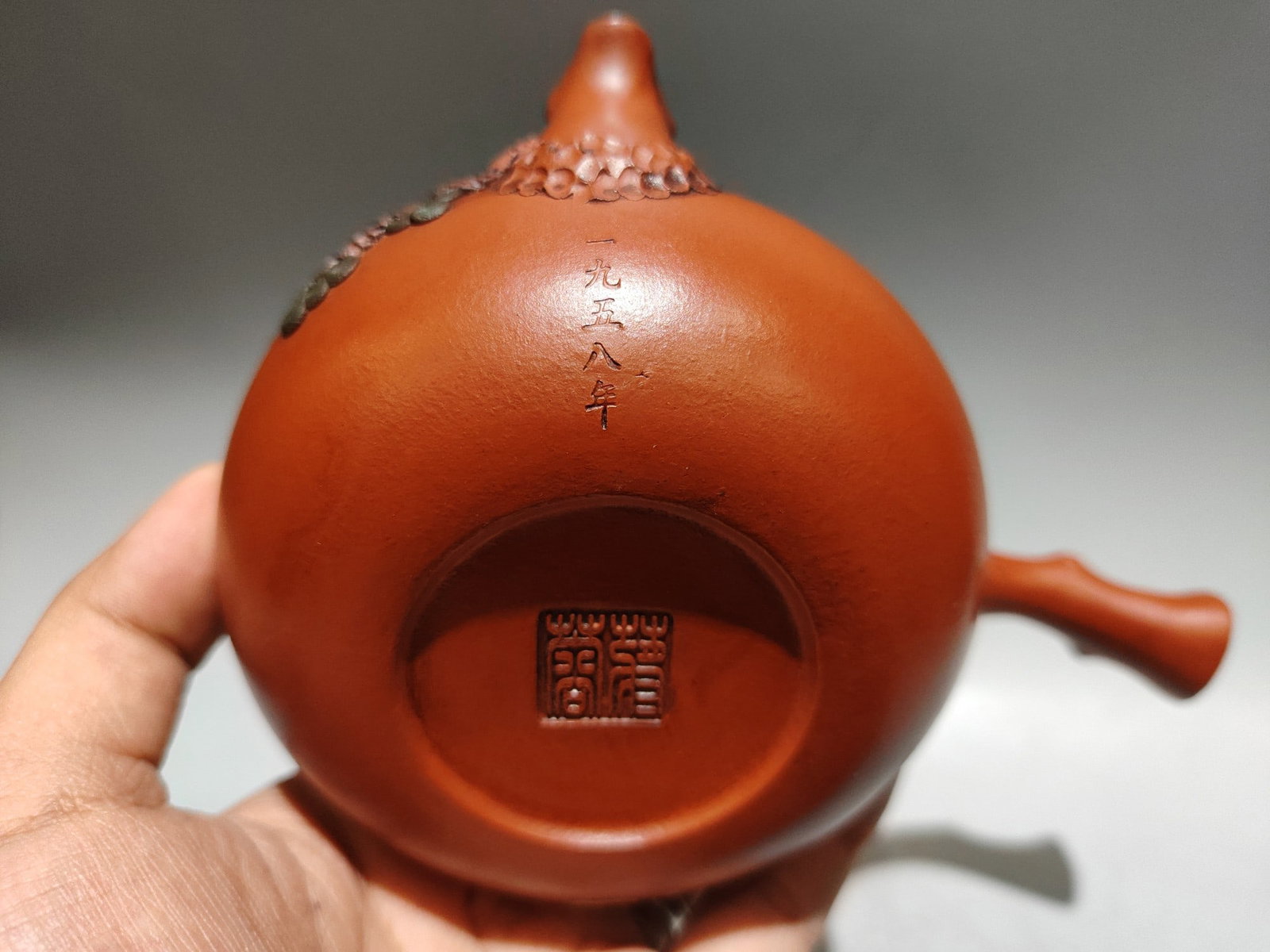 Side-handled teapot - 9