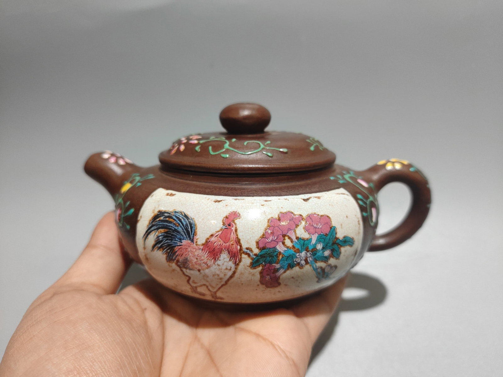 Pointillism Antique Teapot: Product Name: Spotted Antique Teapot, Low Style; Dimensions: 16 x 8 cm; Capacity: 260cc; Clay: Original Old Purple Clay Provenance:Private collection from a professor in University of Nottingham. We