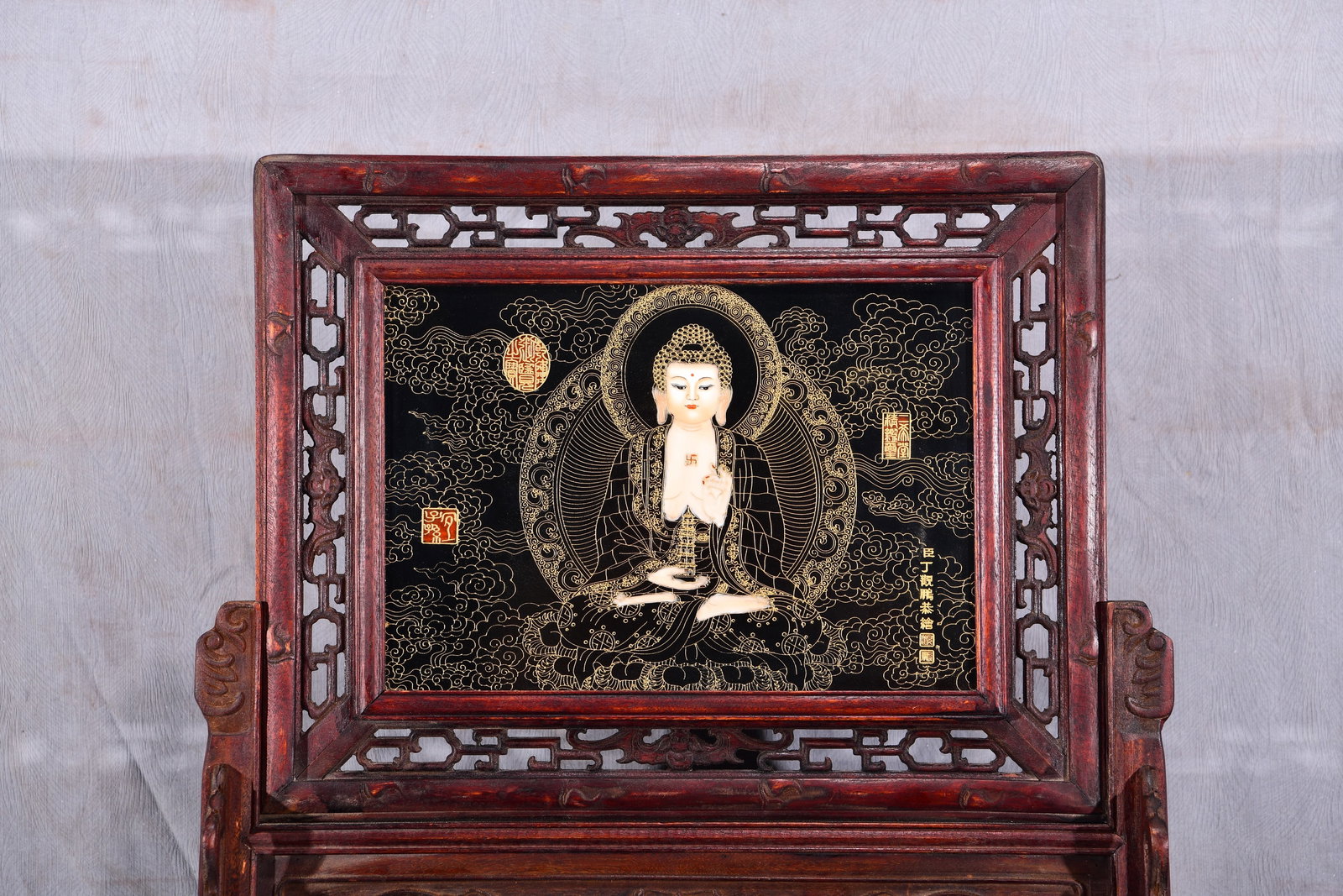 Respectfully painted by Ding Guanpeng! A horizontal wall-mounted screen with a black background and (1 of 9)