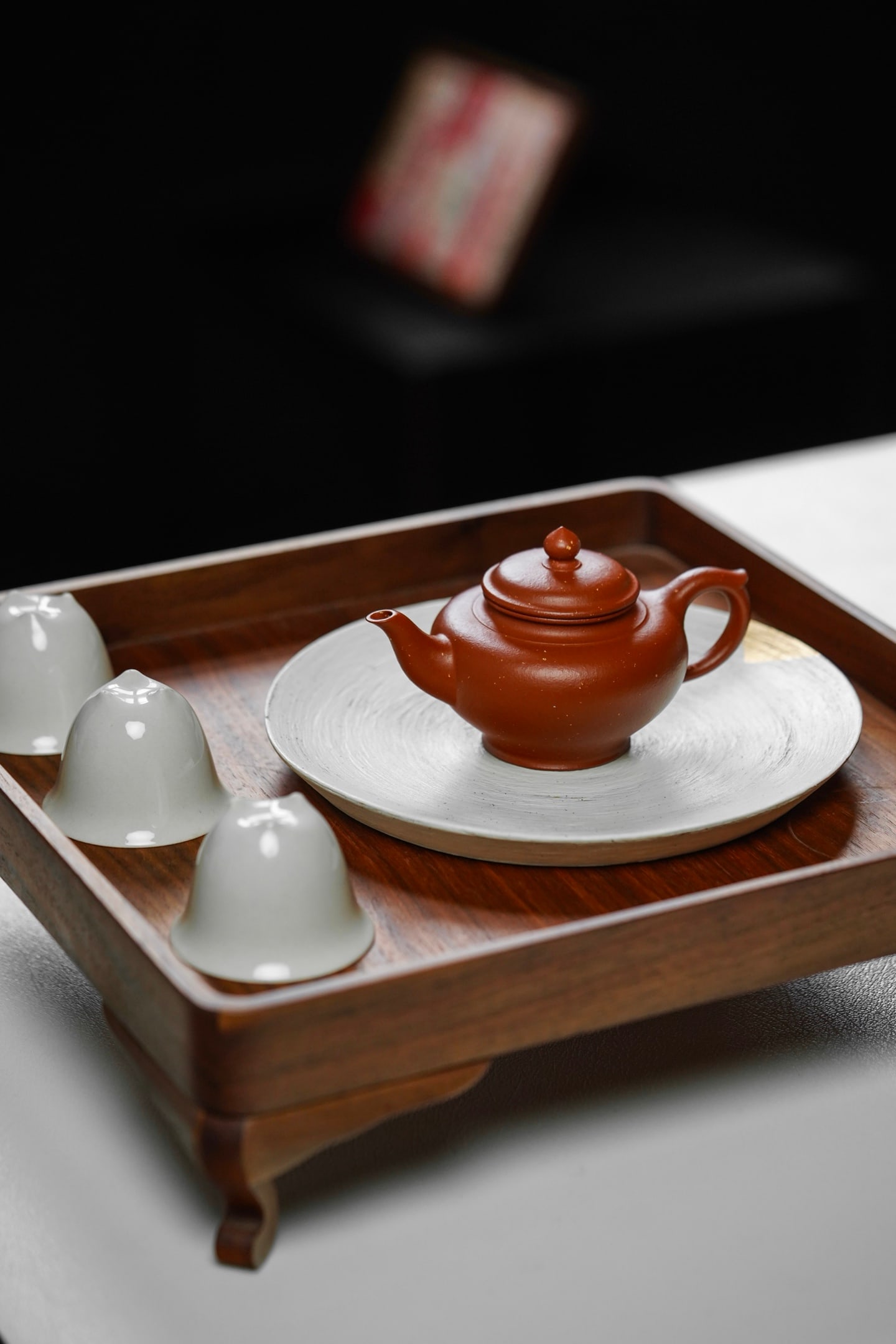 Xiao Ying X Mu Gu: Xiaoying X Mugu 150cc Premium Zhu Ni clay with subtle gold sand effect, Mugu classic design, full and elegant, three-curved spout with clear lines, comfortable to hold and play with. In stock.