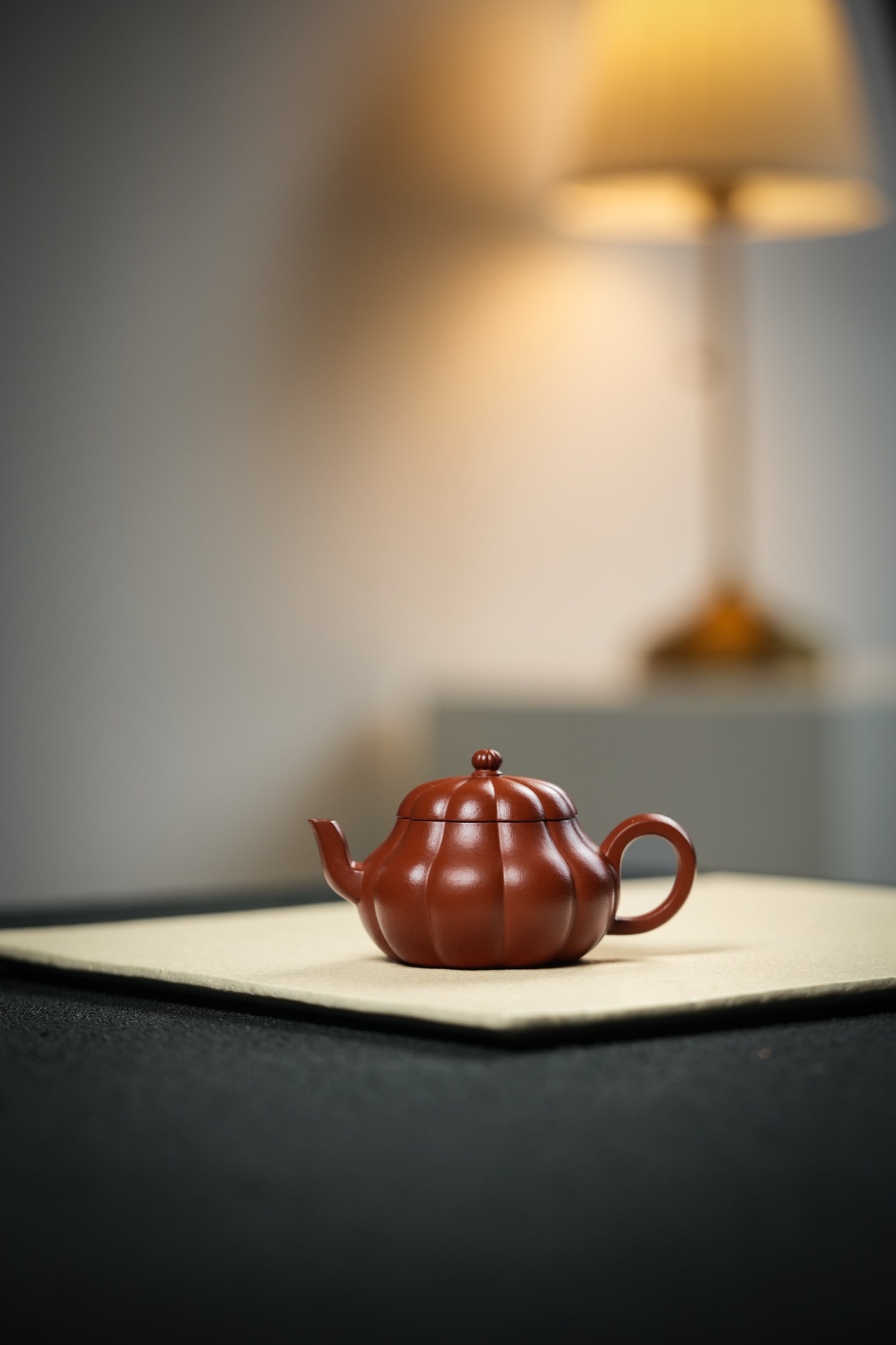 Zheyuan X Jinwen Xiaojunde: Zheyuan X Ribbed Little Junde 100cc, made of premium Zhu Ni clay, with a classic and lovely shape, perfectly fitting in the hand with its prominent and full ribs. The details are exquisite, and the ge