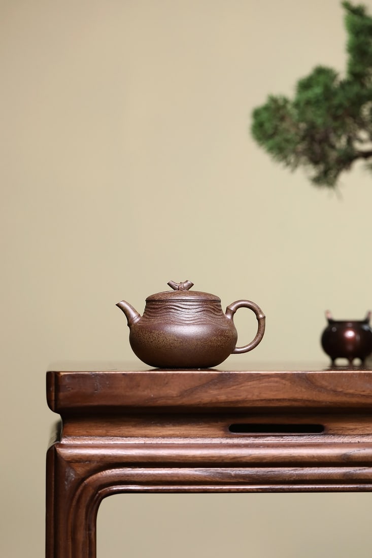 Beautiful teapot recommendation!! "Cloud Bamboo" (lightweight): Highly Recommended Teapot!! "Cloud Bamboo" (Lightweight) - Crafted by National-Level Arts and Crafts Master Bao Yuhua, using original ore sunflower gold sand, wood-fired in a sealed pot, 160cc, with a