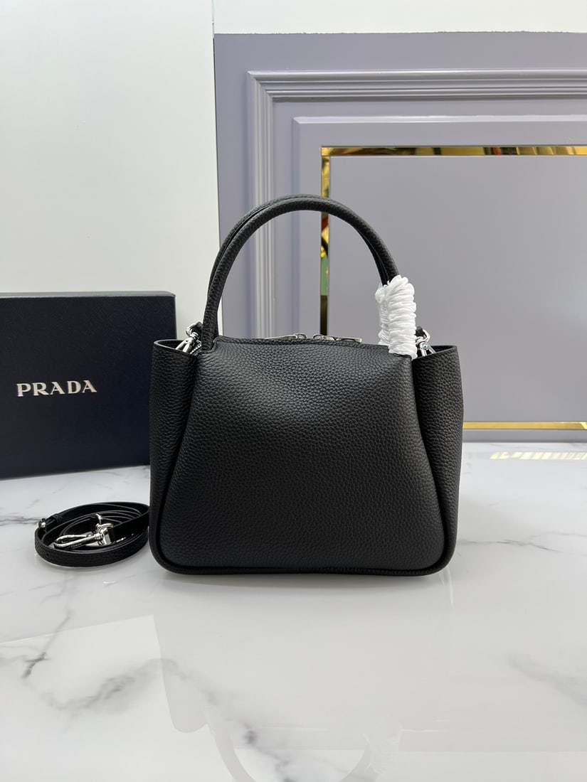 PRADA - 2