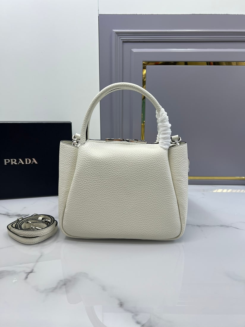 PRADA - 2