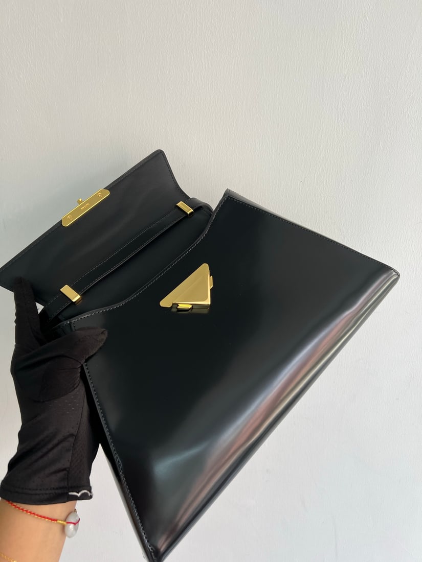 PRADA - 7