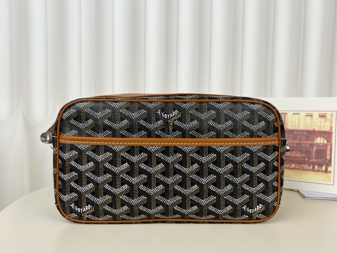 Goyard CapVert (1 of 1)