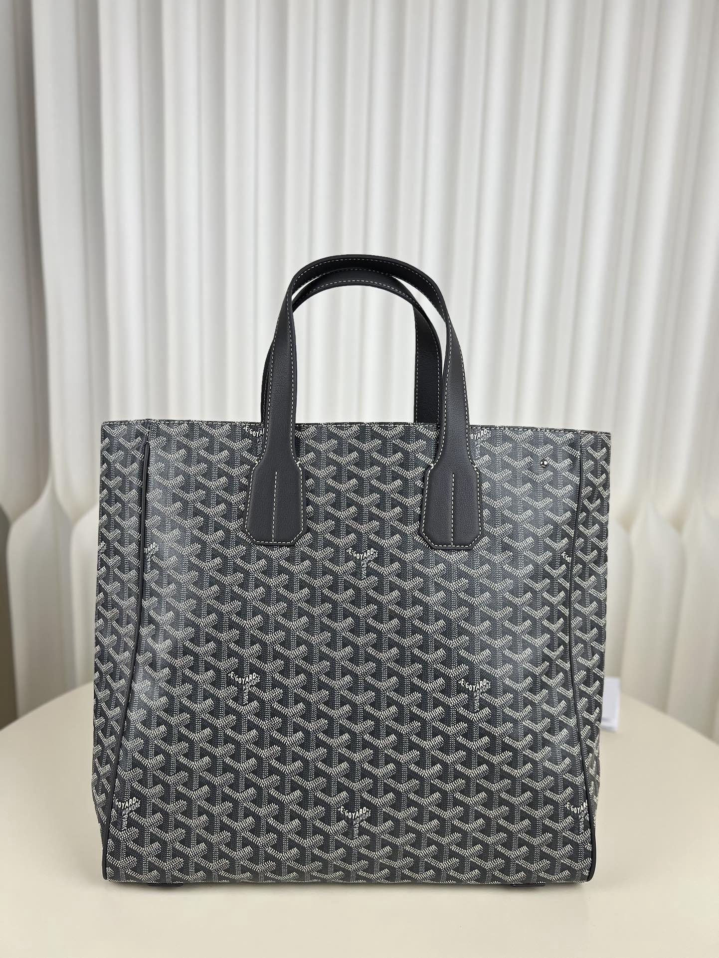 Goyard voltaire (1 of 1)