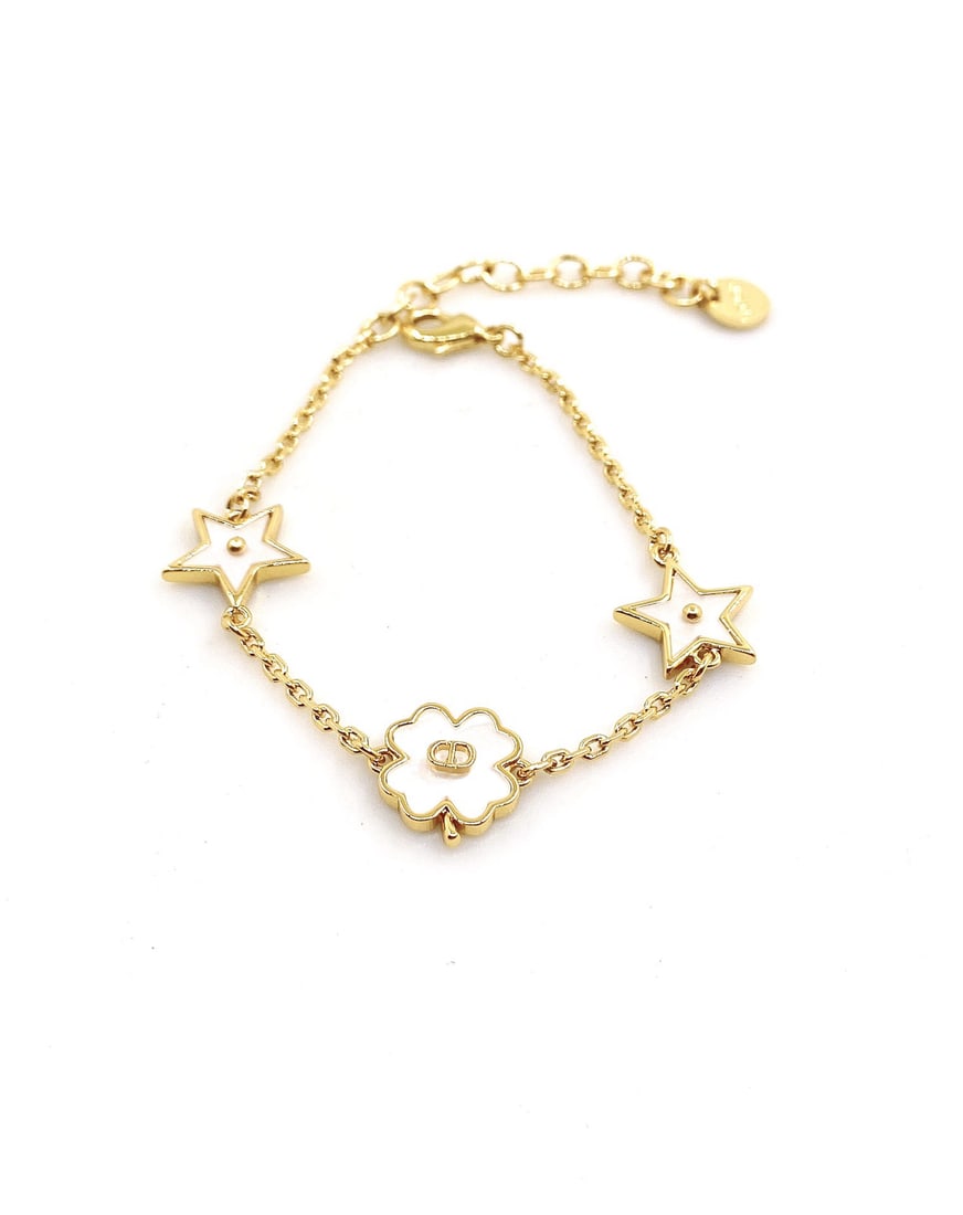 Dior four leaf clover and five pointed star bracelet: Dior four leaf clover and five pointed star bracelet We offer FREE SHIPPING for both domestic and international clients.We accept wire transfer and card payment, for the convenience of international c