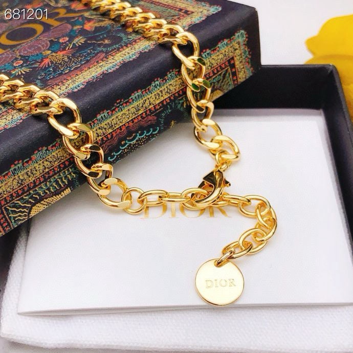 Dior necklace: Dior necklace with marquise diamonds We offer FREE SHIPPING for both domestic and international clients.We accept wire transfer and card payment, for the convenience of international clients' payments