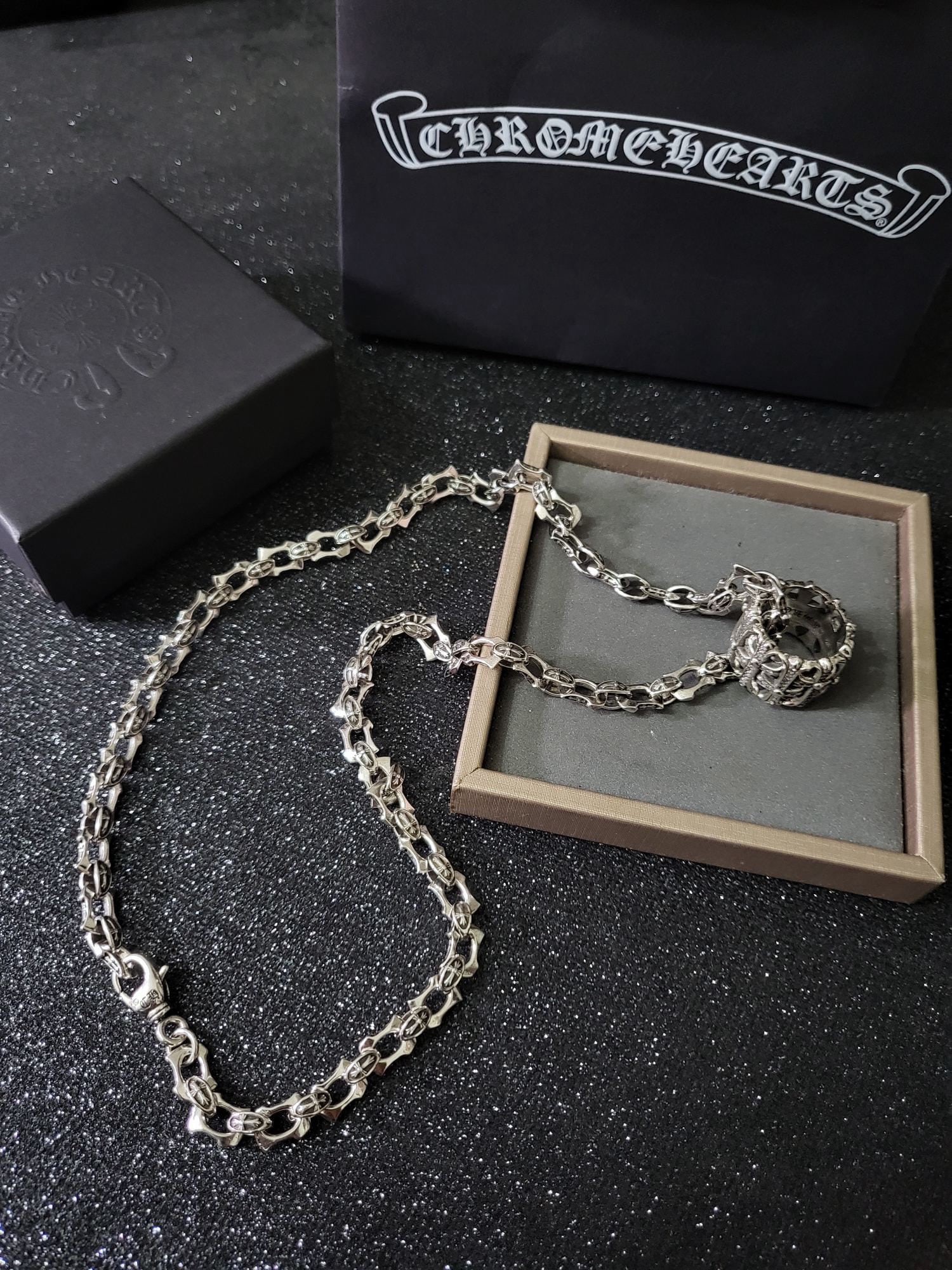 Chrome Hearts necklace: Unisex Chrome Hearts necklace We offer FREE SHIPPING for both domestic and international clients.We accept wire transfer and card payment, for the convenience of international clients' payments, we ha