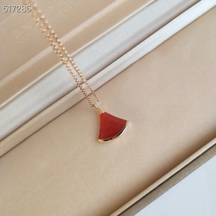 BVLGAR necklace (1 of 1)