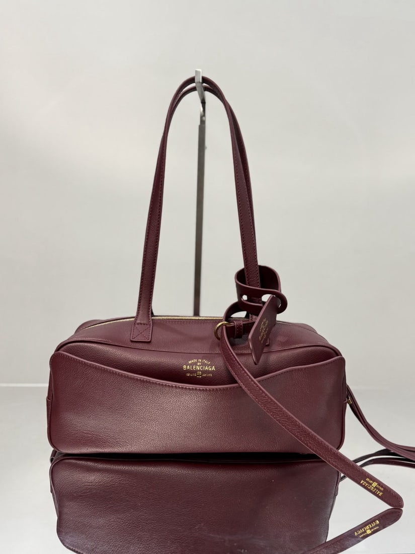 Balenciaga Carrie Bowling (1 of 1)