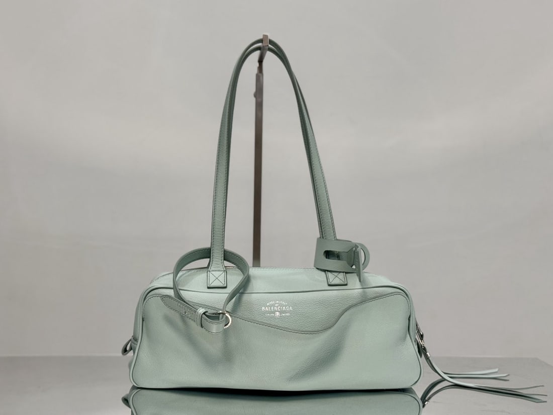 Balenciaga Carrie Bowling (1 of 1)