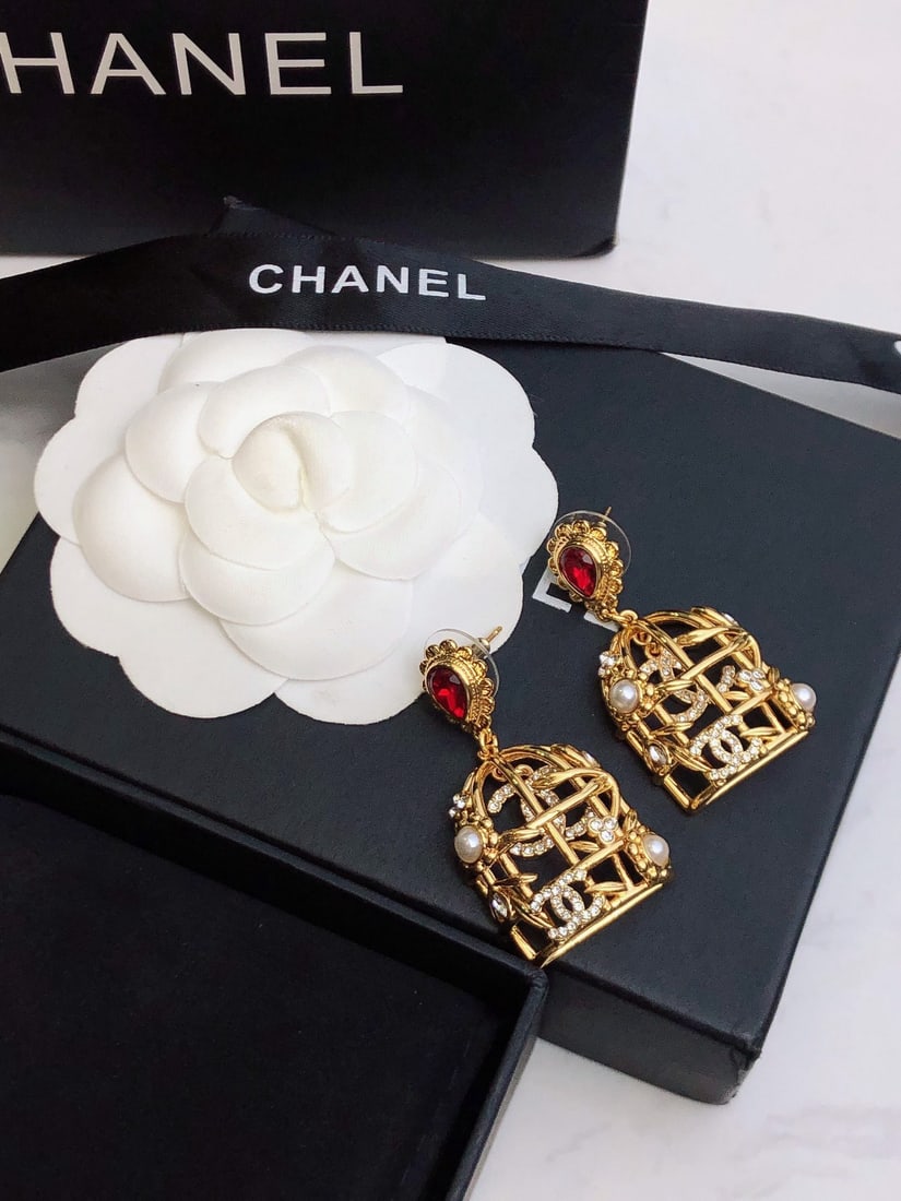 Chanel birdcage earrings: Chanel birdcage earrings are high end, exquisitely crafted, and incredibly beautiful and ethereal. We offer FREE SHIPPING for both domestic and international clients.We accept wire transfer and card p