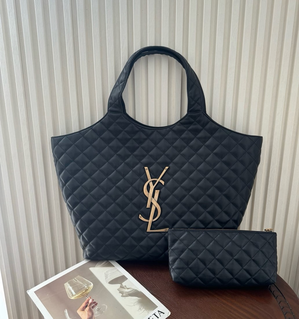 Yves Saint Laurent ICARE: The ICARE tote bag features a brand new design with a highly individualistic look. Made of classic diamond quilted lambskin, it exudes a luxurious feel and has a smooth, delicate texture. It comes wit
