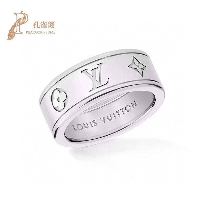Louis Vuitton ring: Louis Vuitton LV rings feature unique, retro chic designs. We offer FREE SHIPPING for both domestic and international clients.We accept wire transfer and card payment, for the convenience of