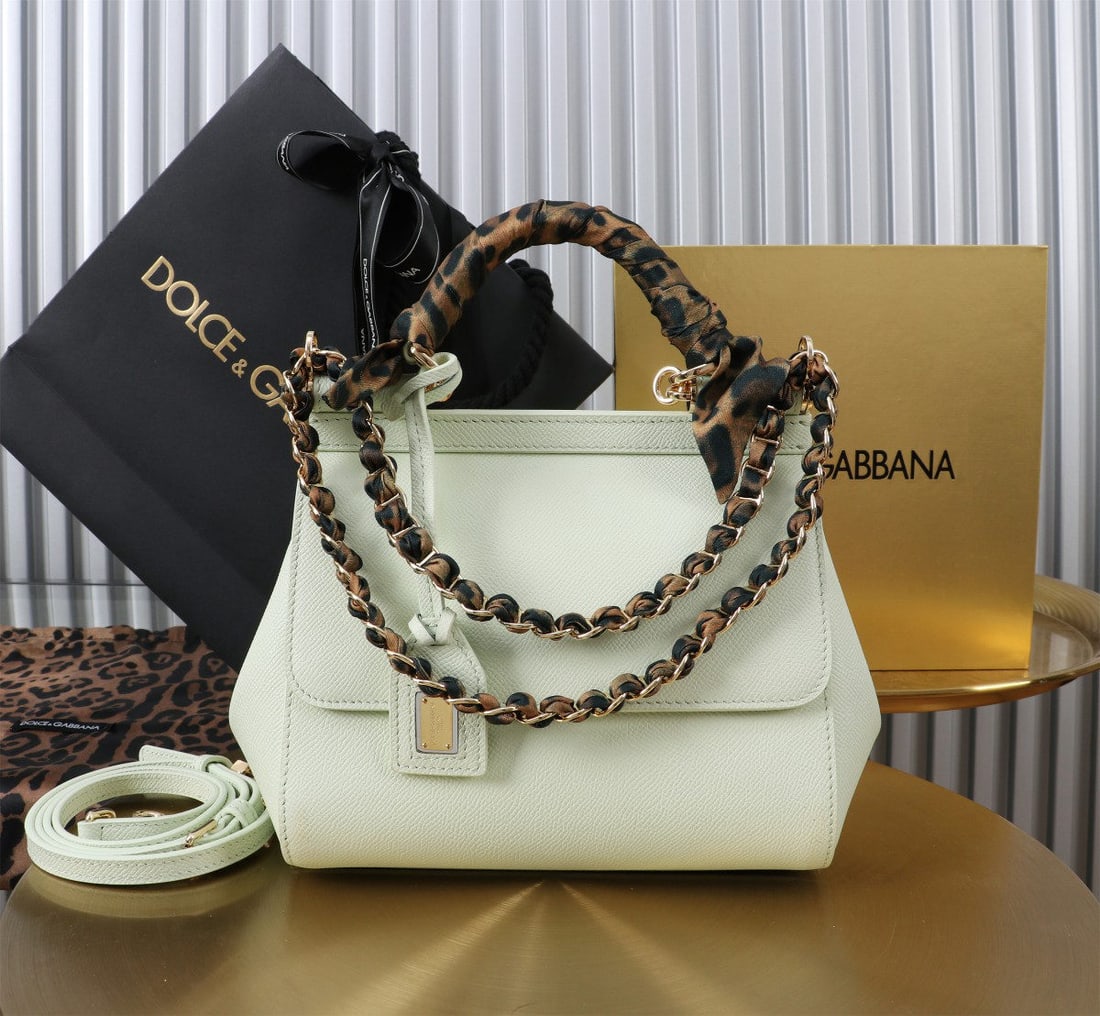Dolce & Gabbana (1 of 1)