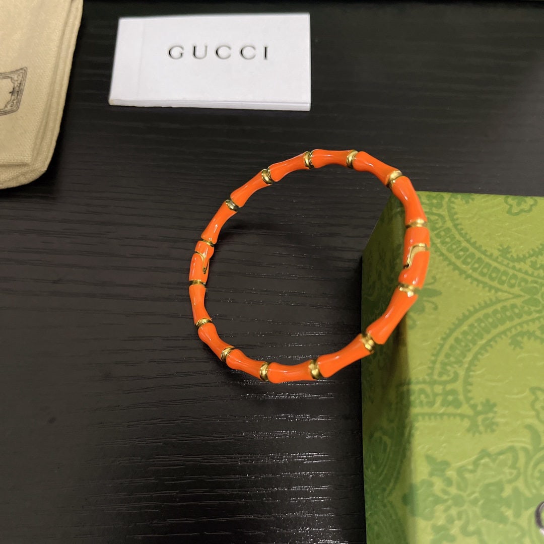 Gucci resin bamboo bracelet: Gucci epoxy bamboo bracelet for women, symbolizing rising success and a sophisticated, minimalist style. We offer FREE SHIPPING for both domestic and international clients.We accept wire transfer and