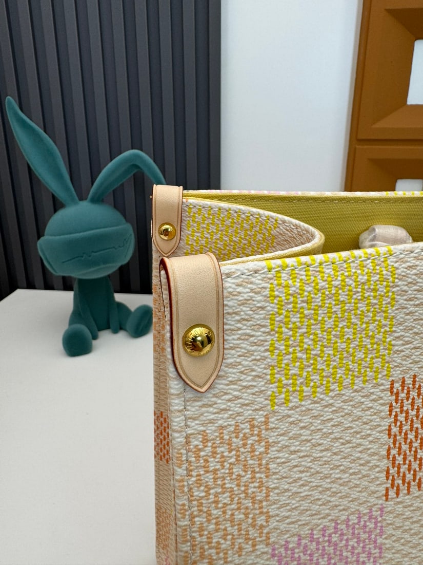 LV checkerboard pattern - 5
