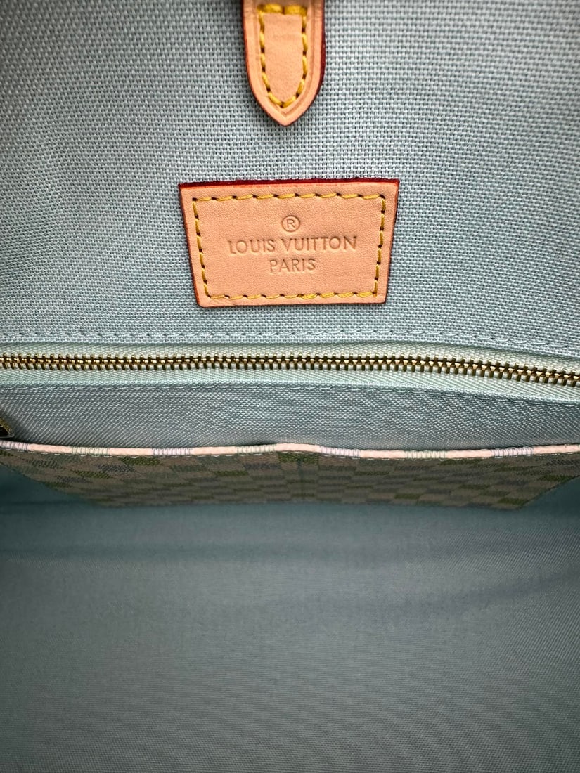 LV checkerboard pattern - 9