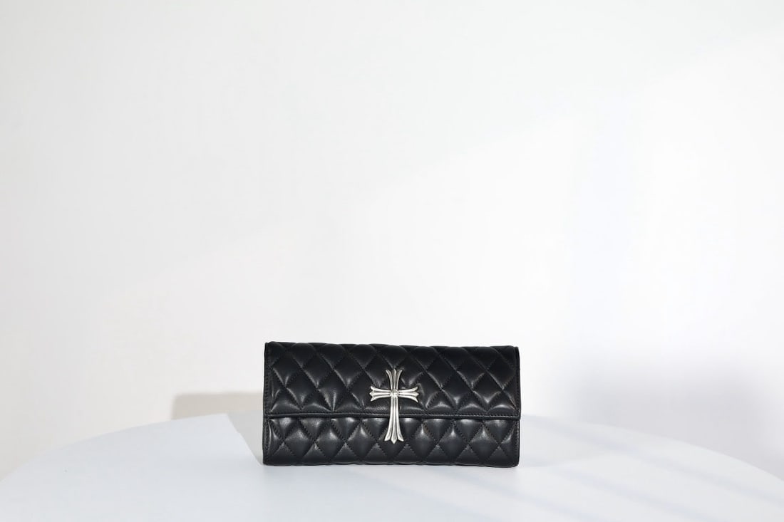 Chrome Hearts Cross Clutch Handbag Evening Bag in Black Lambskin: K025 Chrome Hearts Cross Clutch Evening Bag, Black Lambskin (total weight approx. 67.5g), Dimensions: 26x12.5x6.5cm We offer FREE SHIPPING for both domestic and international clients.We accept wire tr