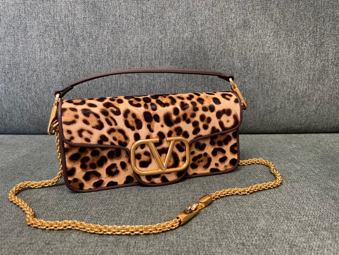 Valentino (1 of 1)