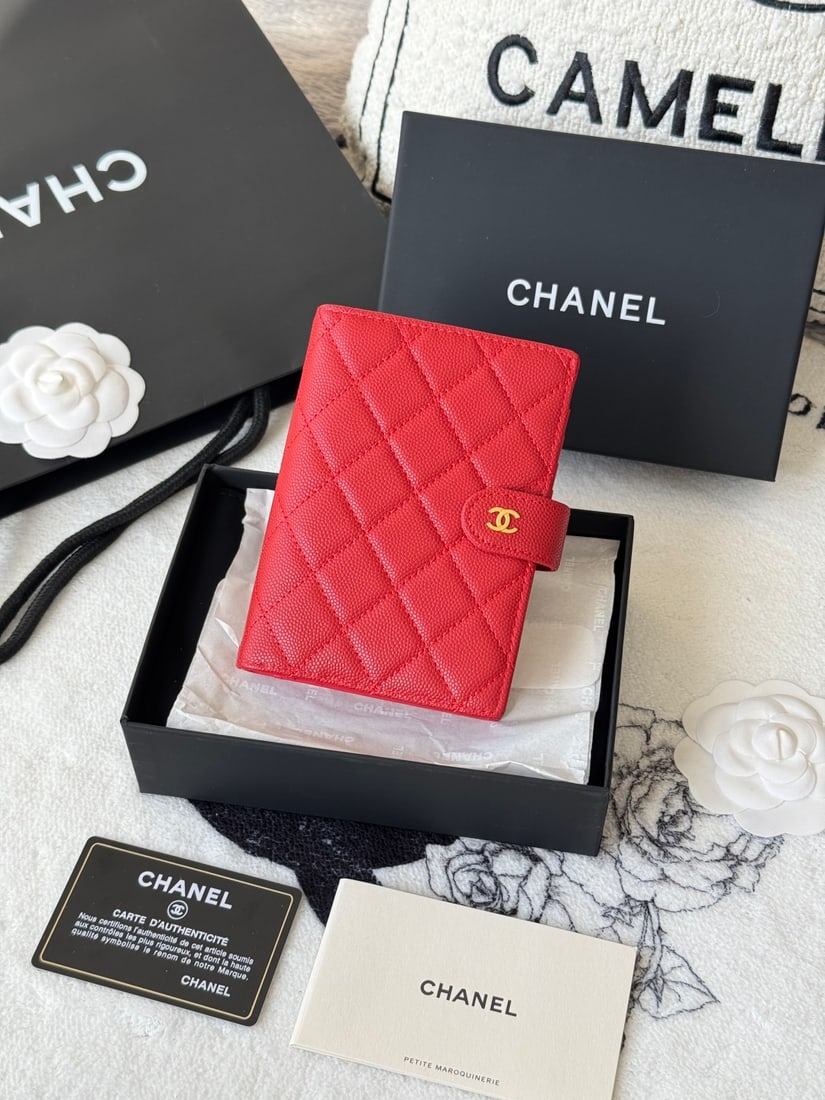 CHANEL Multi functional Passport Holder: CHANEL Multi functional Passport Holder in Caviar Leather Two in One Wallet (15 x 10 x 3 cm) We offer FREE SHIPPING for both domestic and international clients.We accept wire transfer and card payment