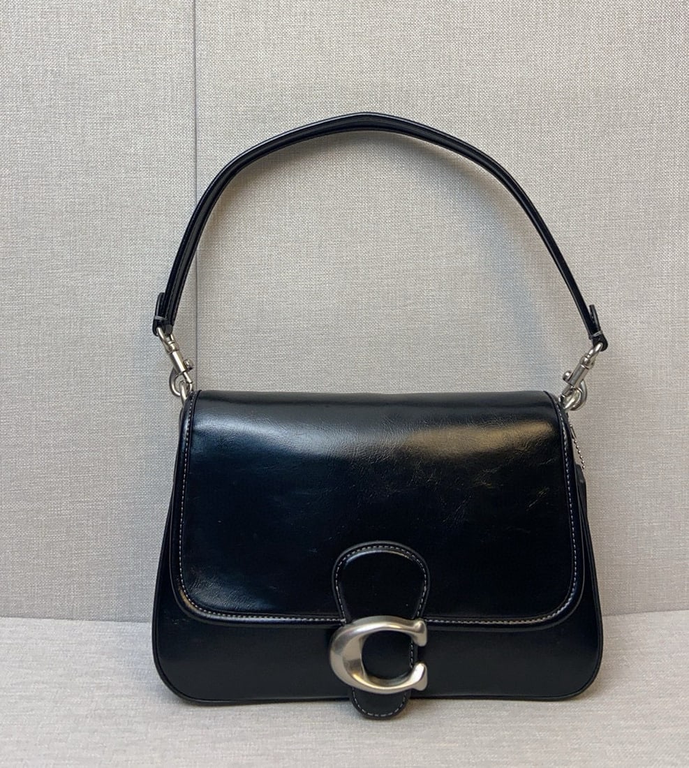 COACH SoftTabby: COACH SoftTabby oil-waxed leather for a more luxurious feel; all black is really cool. Size 26/16 We offer FREE SHIPPING for both domestic and international clients.We accept wire transfer and card