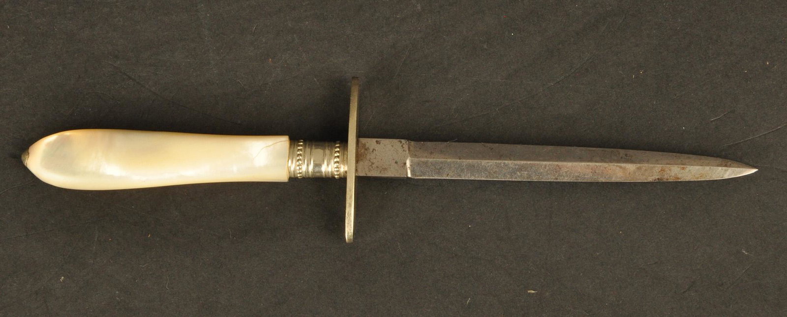 Ladies Garter Dagger: Ricasso Mkd. Non-XLL Joseph Allen & Sons Sheffield England. 4" Blade, 7.5" OAL.