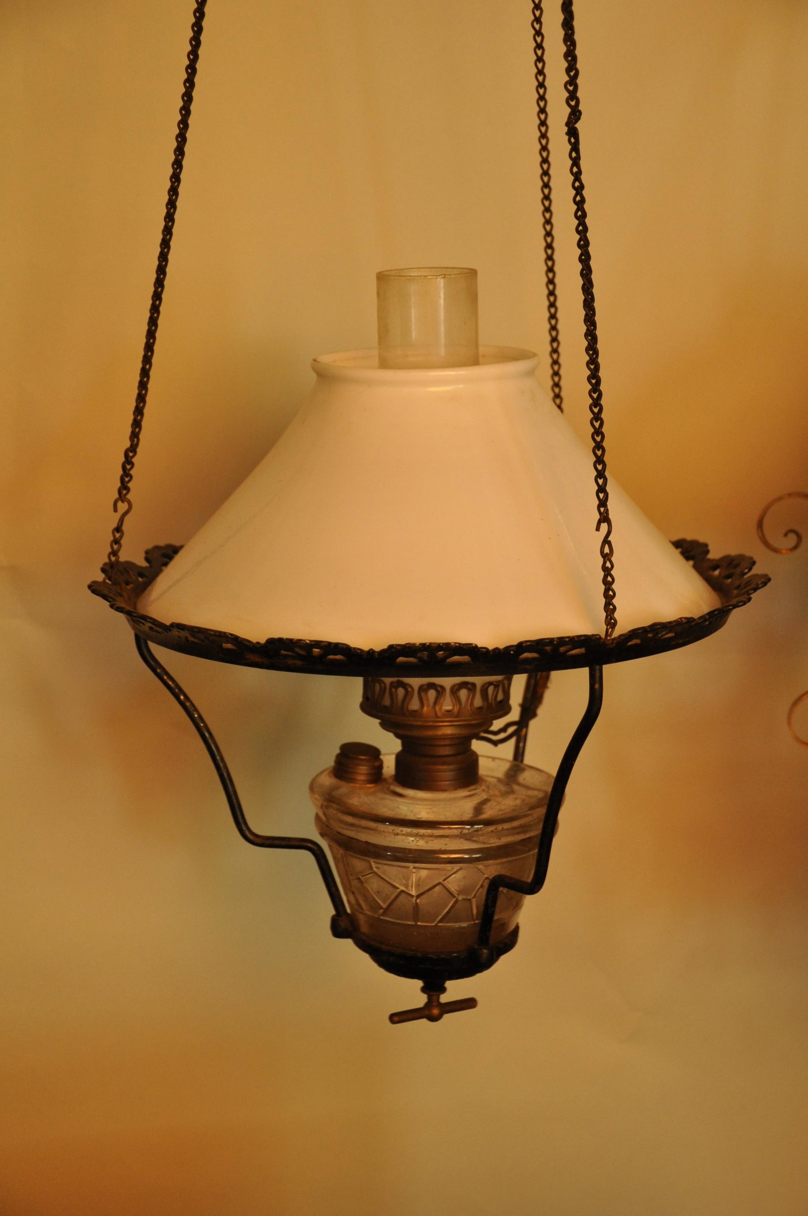 Hanging Lamp: Hanging Lamp, Elec. 12" Shade