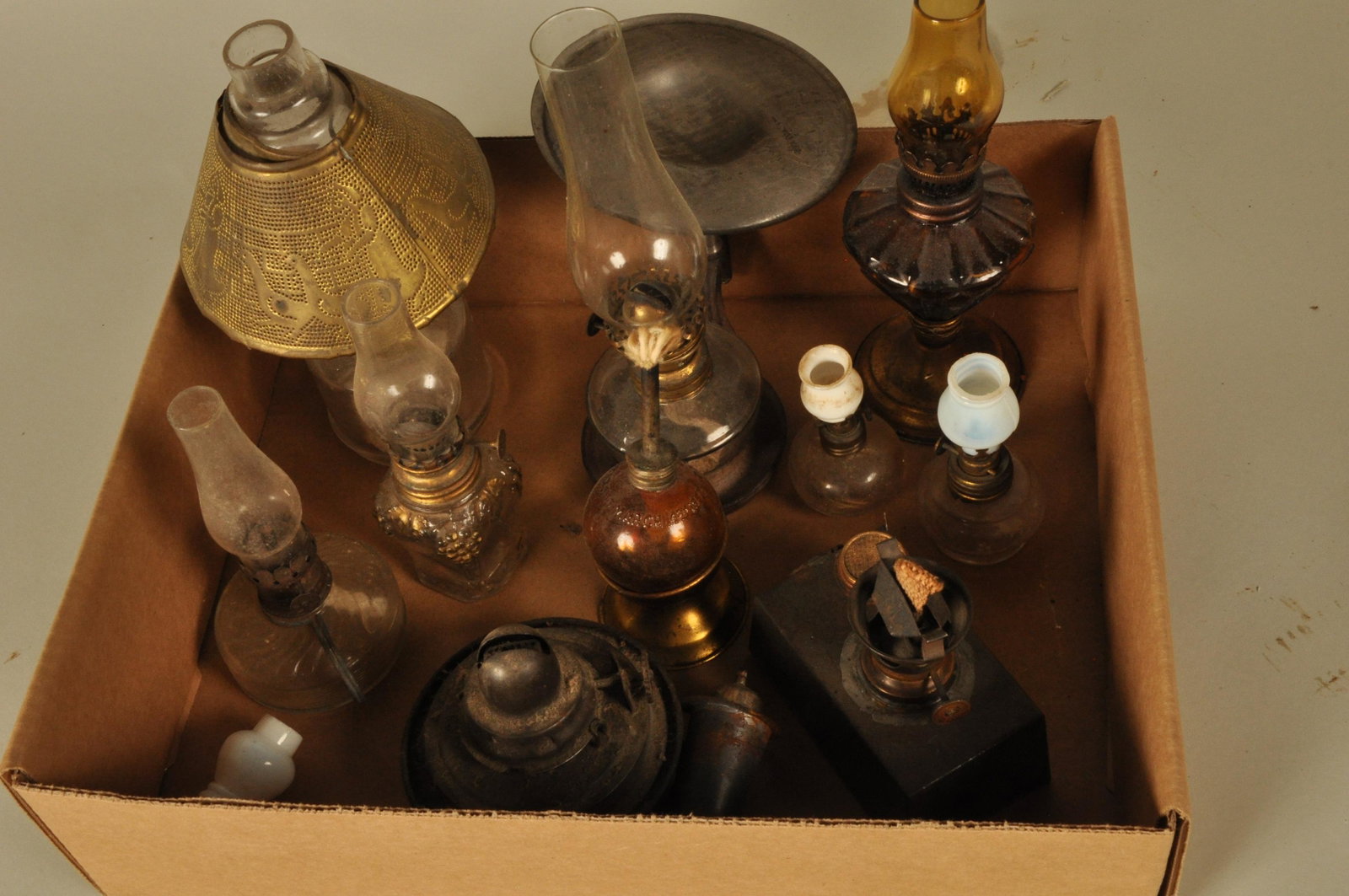 Box Lot Oil Lamps: Box Lot 10 Misc. Small Oil Lamps