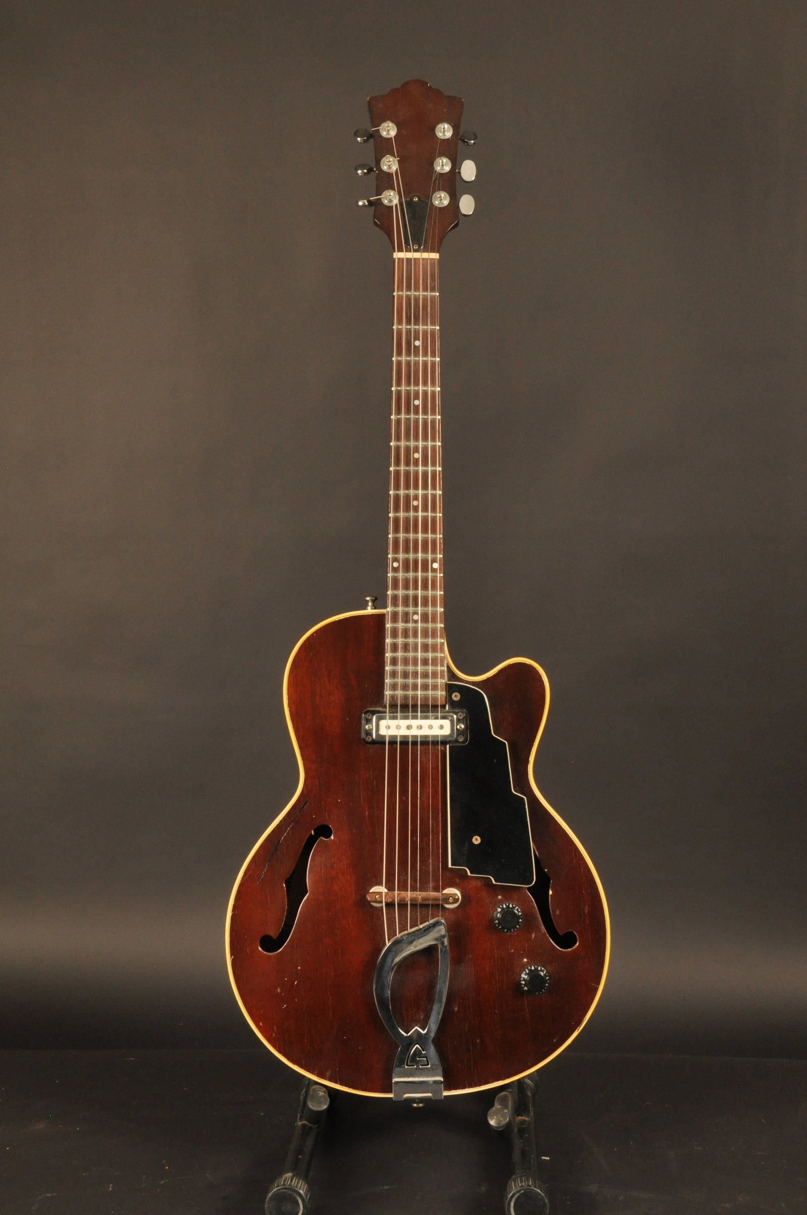 Guild Model M-65 Freshman: Guild Model M-65 Freshman Single Cutaway Electric Guitar. 37.5" R.I. Mfg. 1978 Serial # 187846