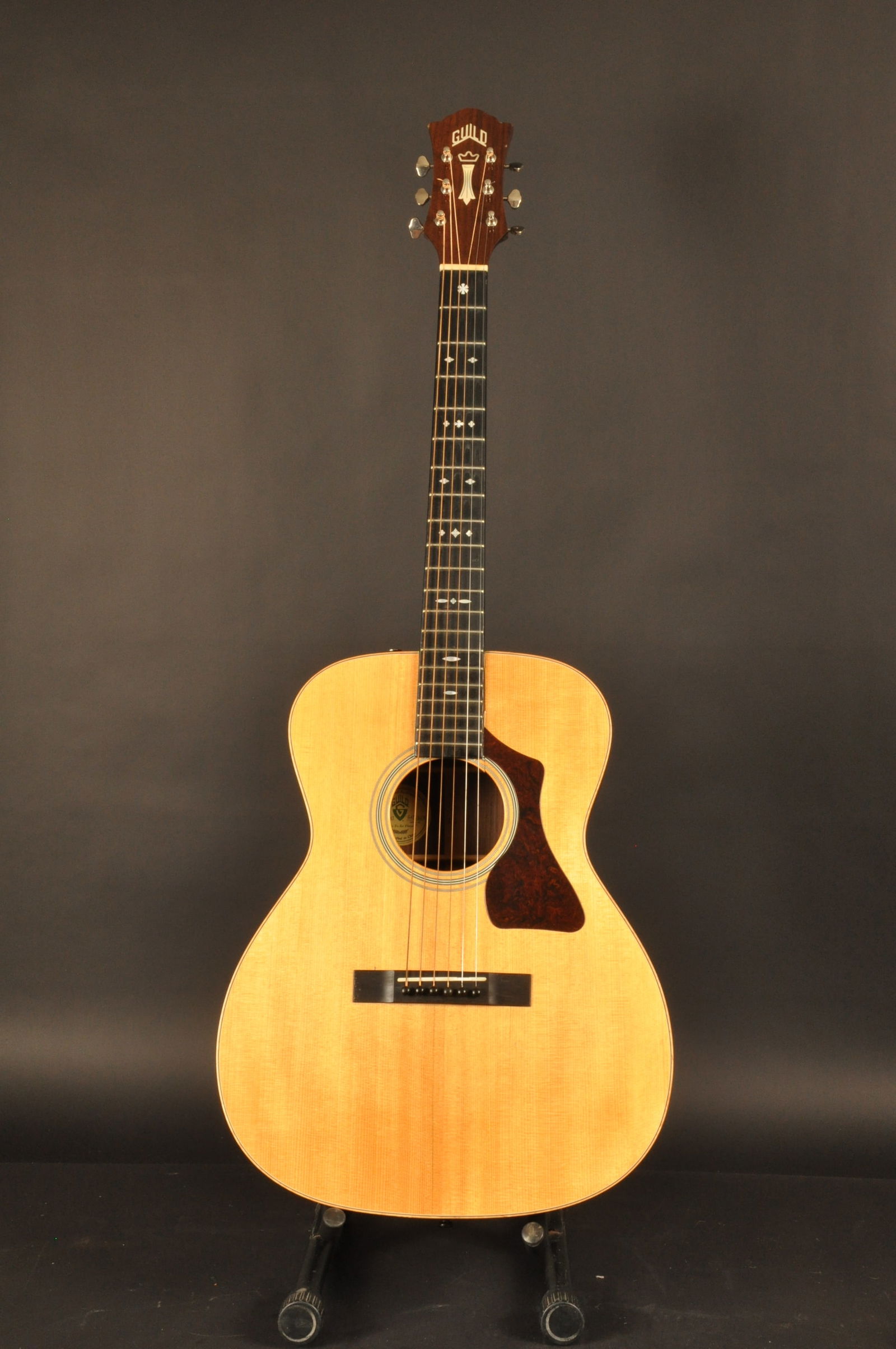 Guild Model GAD-30: Guild Model GAD-30 Acoustic Guitar Serial # GAD36231 41"