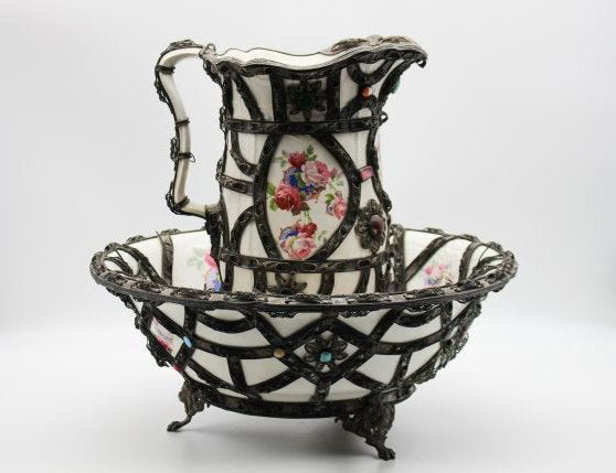 18th C PORCELAIN PITCHER and BASIN W/SEMI-PRECIOUS GEMS (1 of 14)