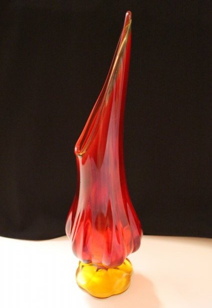 LE SMITH SWUNG AMBERINA RED AND YELLOW VASE (1 of 6)