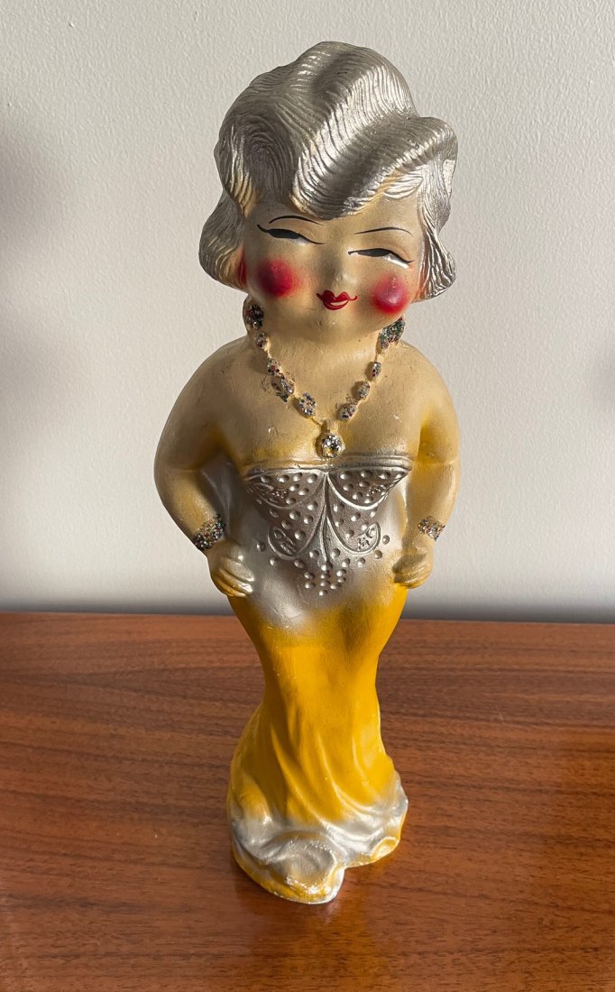 VINTAGE MAE WEST CHALKWARE (1 of 5)