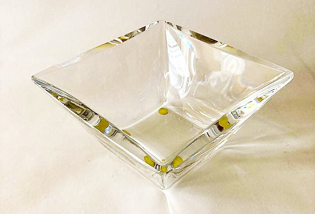 KOSTA BODA SIGURD PERSSON SUBLIME SERVEWARE SIGNED: KOSTA BODA SIGURD PERSSON SUBLIME SERVEWARE.SIGNED BY THE ARTIST AND ETCHHED ON THE BASE WITH THE SERIAL NUMBER