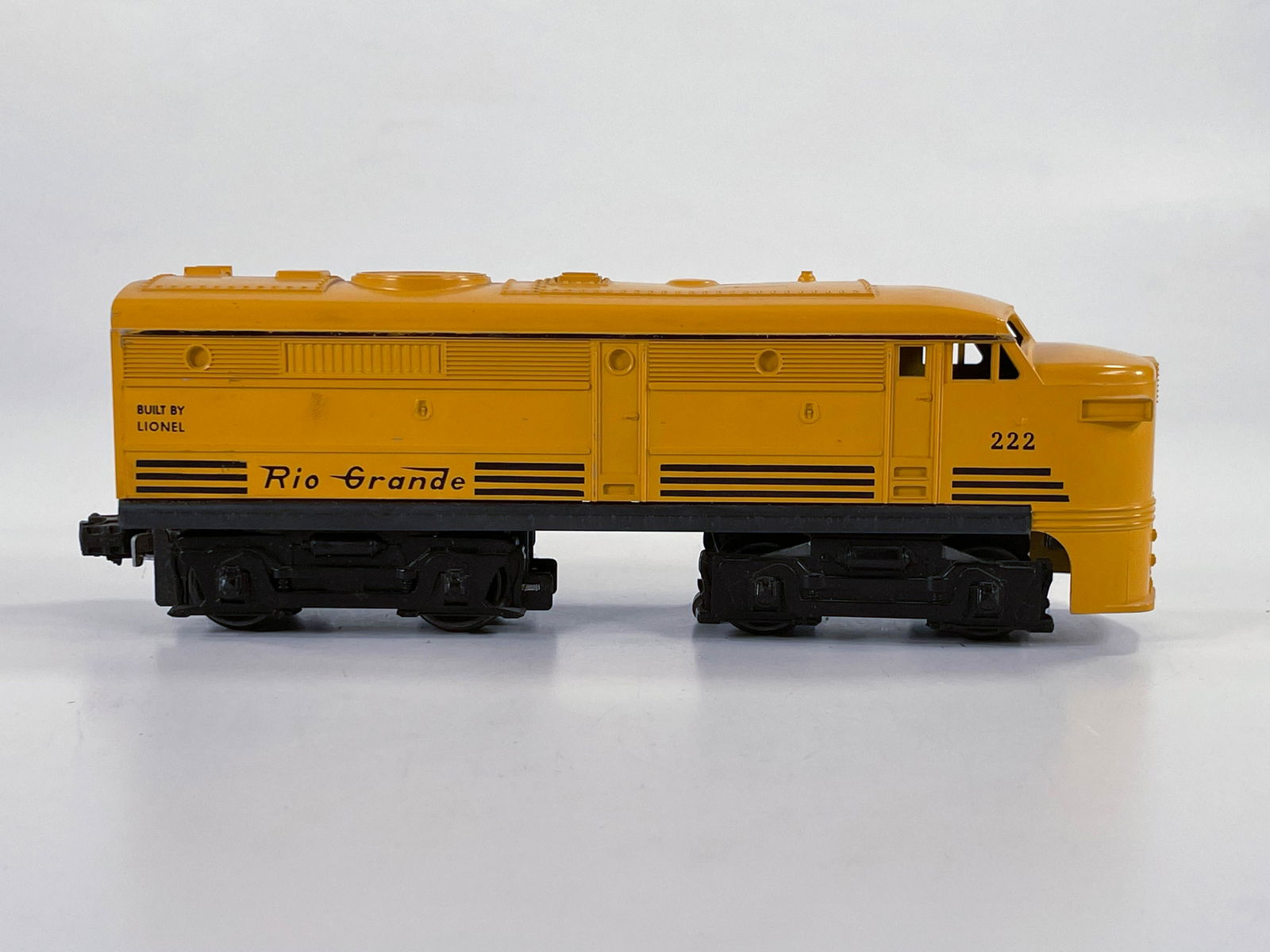 Lionel Postwar #222 Rio Grande Powered Alco Unit (1 of 8)