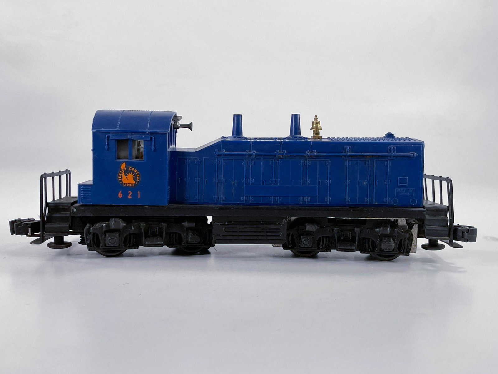 Lionel Postwar #621 Jersey Central Switcher: Lionel Postwar #621 Jersey Central Switcher, in C7.