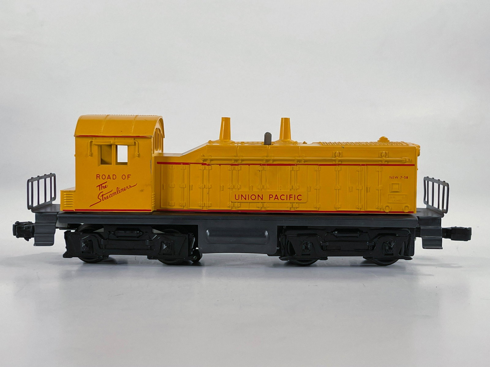 Lionel Postwar #635 Union Pacific Switcher: Lionel Postwar #635 Union Pacific Switcher, in C7 plus.