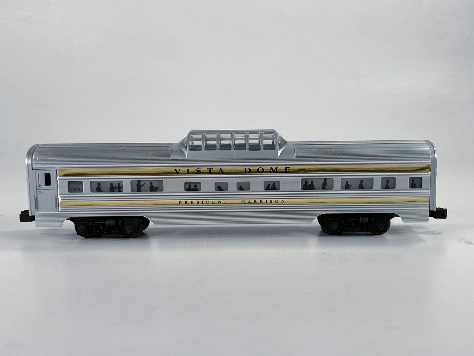 Lionel Postwar #2522 President Harrison Vista Dome Car: Lionel Postwar #2522 President Harrison Vista Dome Car, in C7 plus.