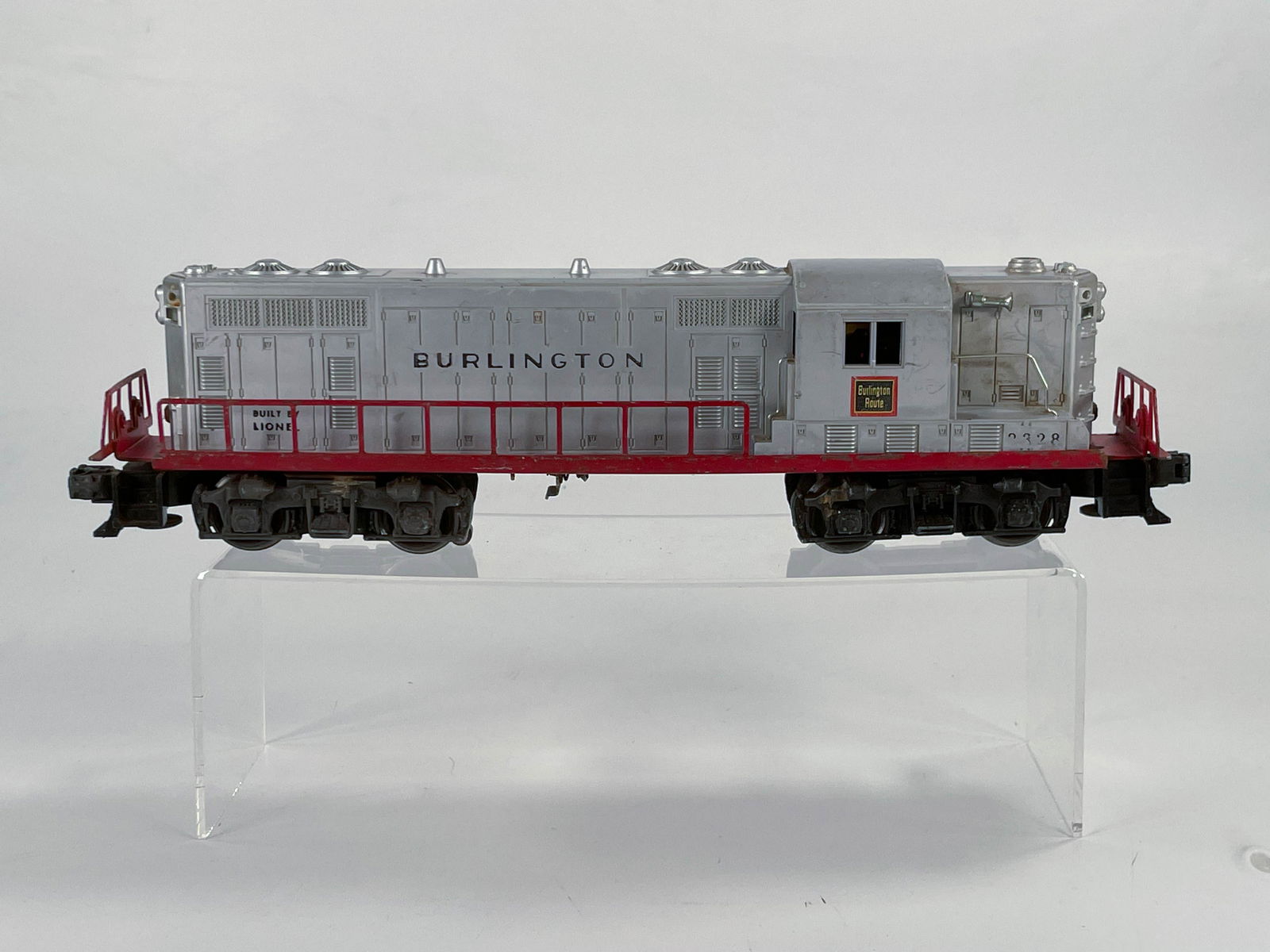 Lionel Postwar #2328 Burlington Switcher (1 of 7)