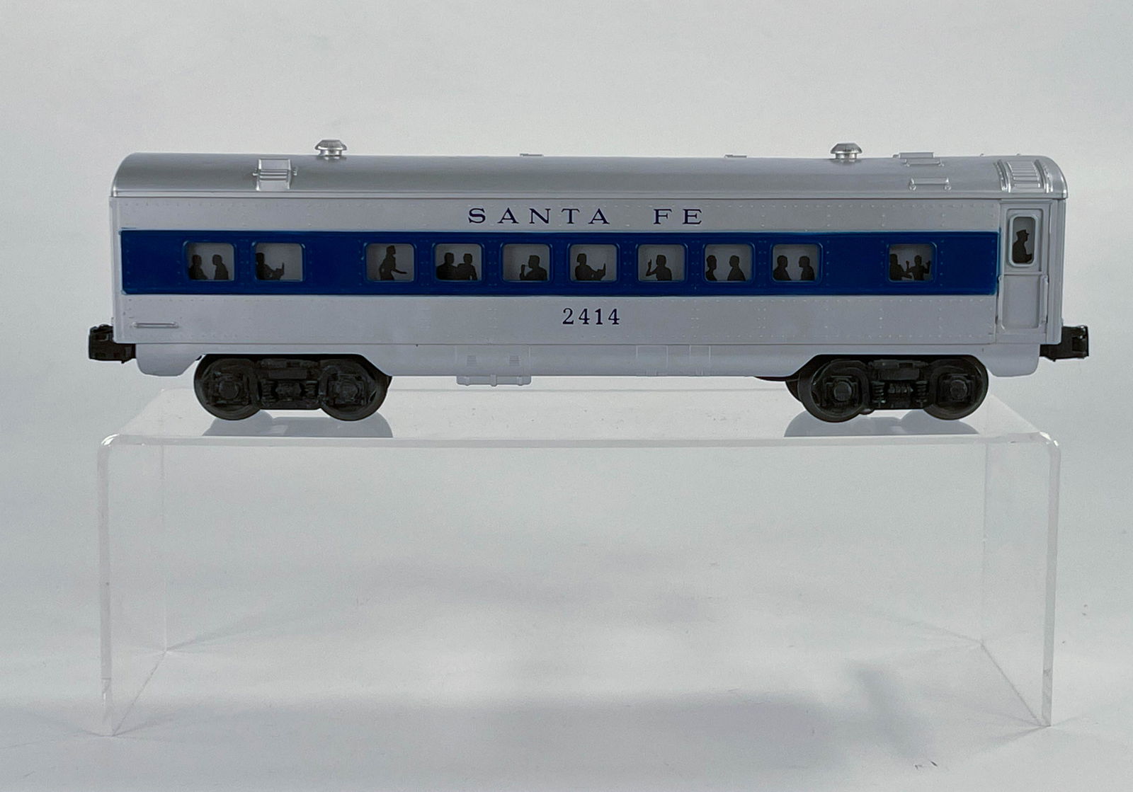 Lionel #2414 Santa Fe Blue Stripe Pullman Car (1 of 8)