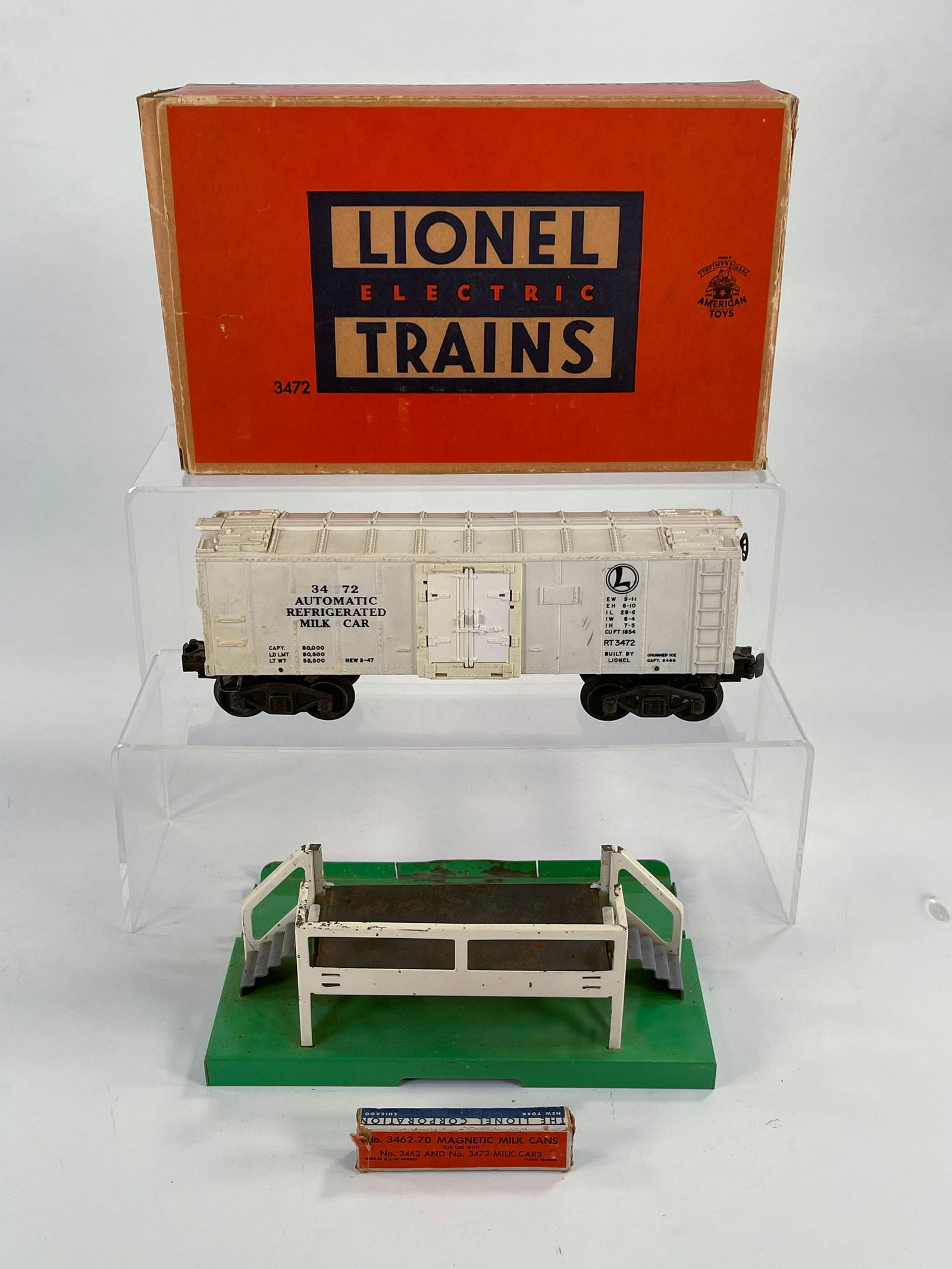 Lionel #3472 Operating Milk Car, with Original Box and (1 of 17)