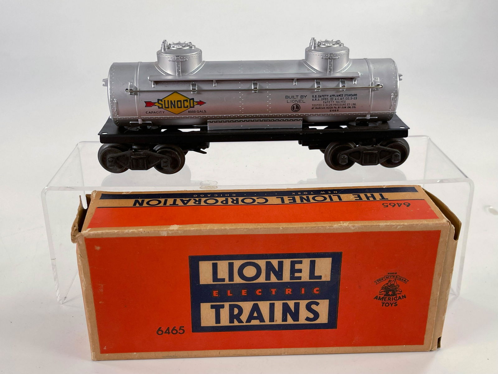 Lionel #6465 Tank Car, with Original Box and #6465 in (1 of 12)