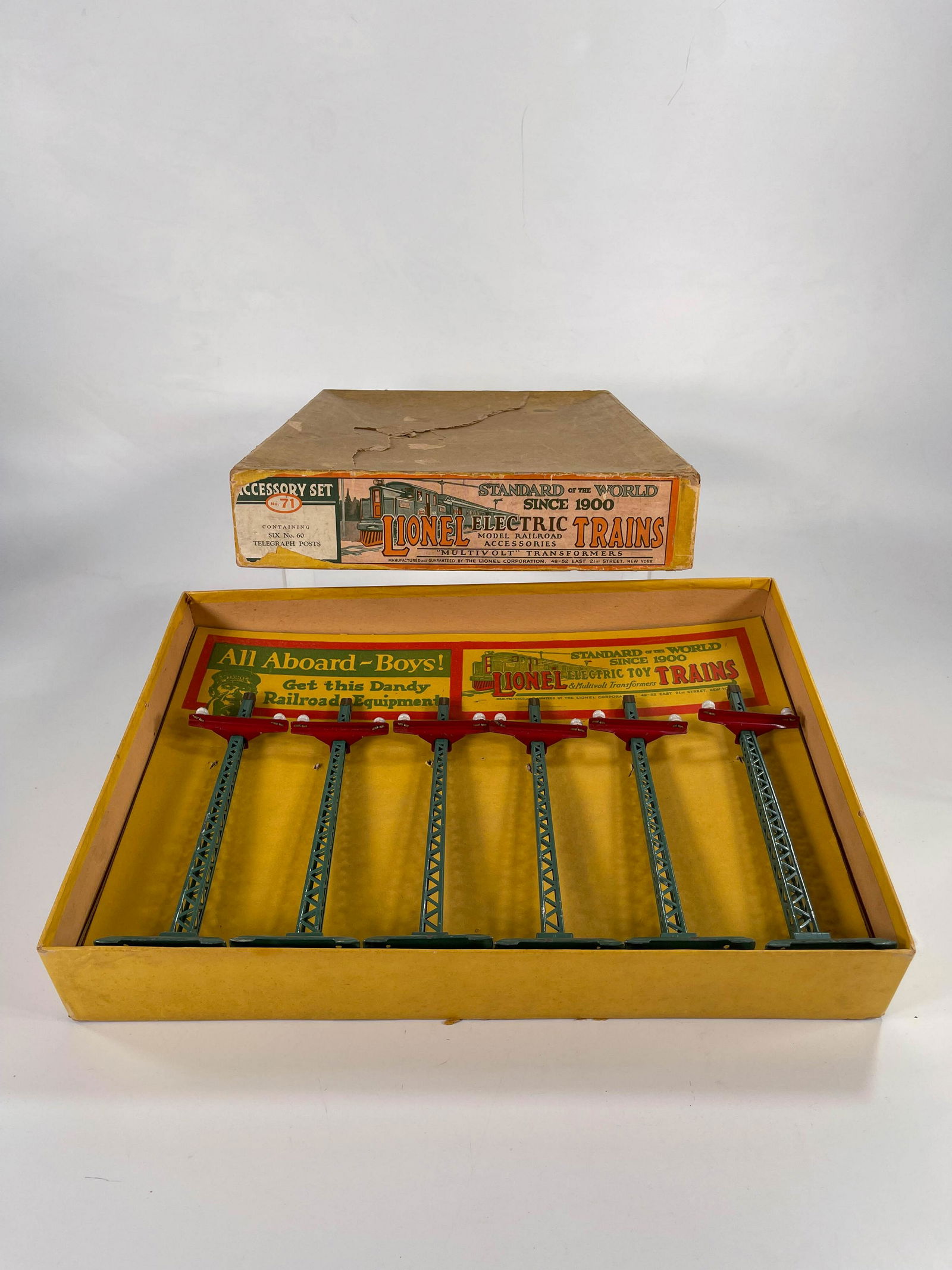 Lionel #71 Accessory Set Consisting of #60 Six (1 of 4)