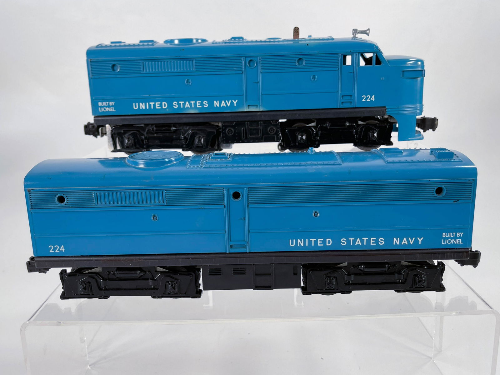 Lionel #224AB Alco Units, with #224A Alco Unit in C7 (1 of 6)