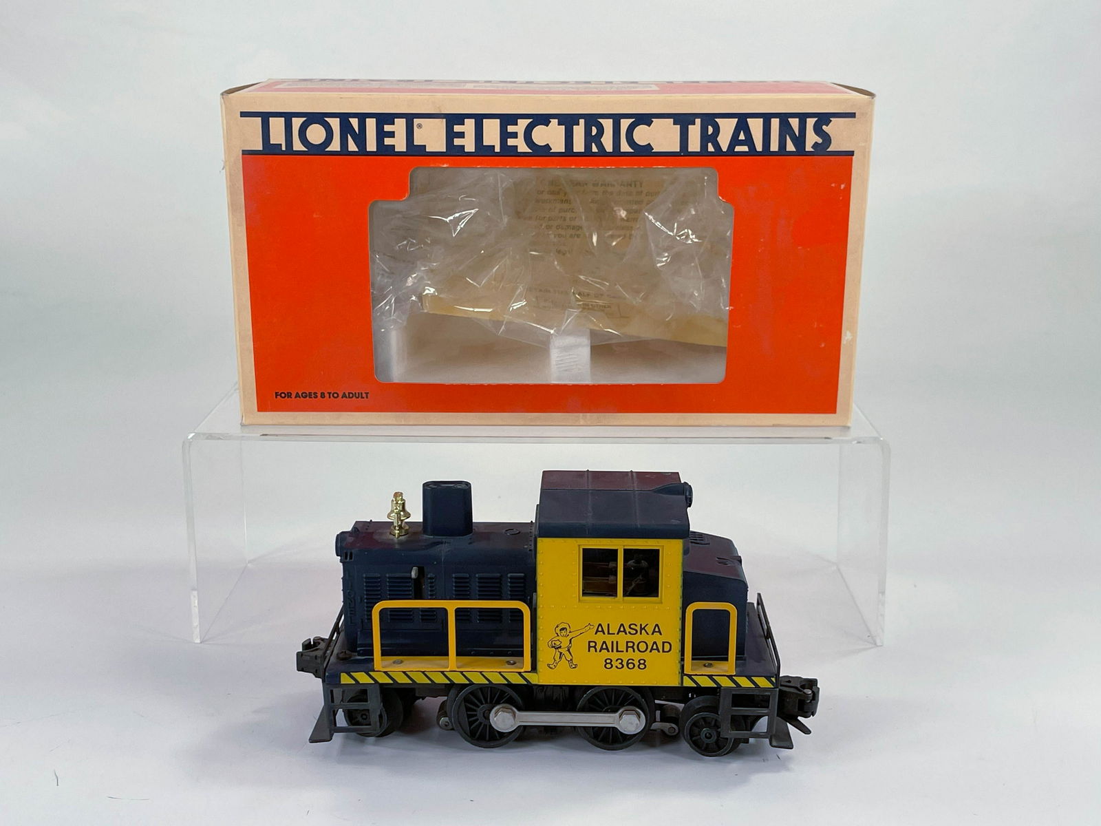 New Lionel #6-8368 Alaska Railroad Motorized Unit, with (1 of 12)